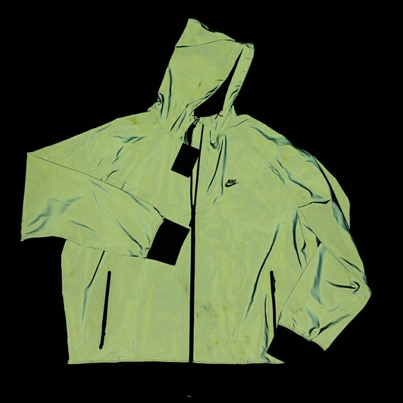 Nike 3M Full Reflective Running Outerwear nwt - Picture 2 of 8